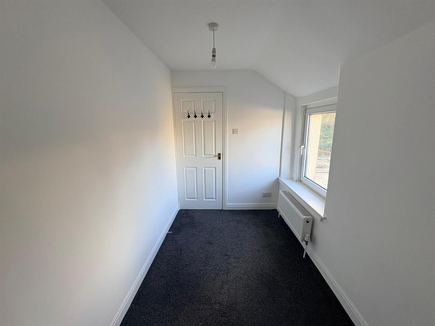 Vicarage Road, Morriston, Swansea, SA6 6DU